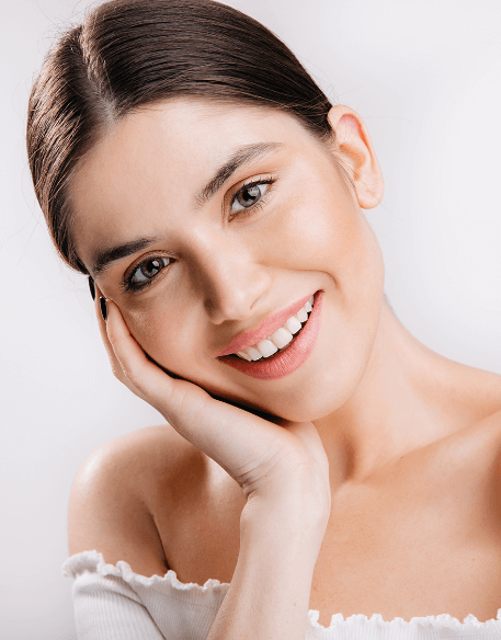 Fotka usmívající se ženy na hlavní stránce